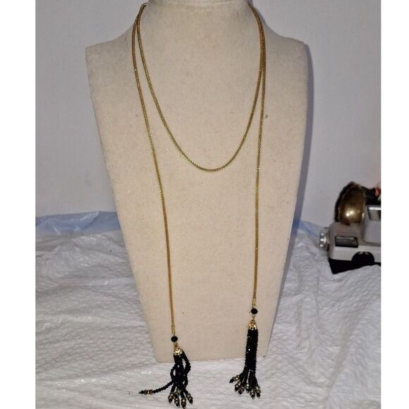 A Double Tassel Gold Tone Chain Women's Necklace Elegant Classy Roaring 20's - Picture 1 of 9